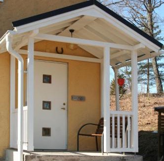 Gamleby Bed & Breakfast | Pension Björkhyddan