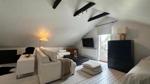 Orgryte-Harlanda Apartment | Penthouse for Workers & Familys Near SKF