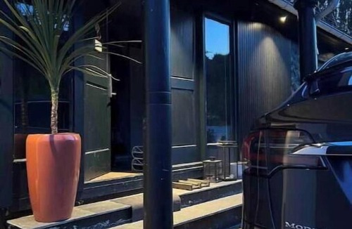 Kristiansand Apartment | Penthouse near downtown, with a jacuzzi and a swimming pool