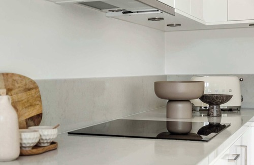 Liljeholmen - Hagersten Apartment | Penthouse Retreat, Terrace, Sauna & City Living