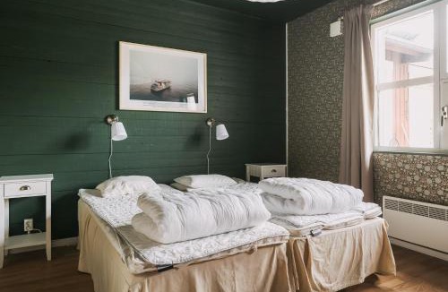 Sjotorp Hostel | Perssons i Backens Pensionat- Sjötorps Vandrarhem & Rum