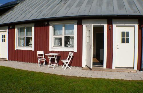 Sjotorp Hostel | Perssons i Backens Pensionat- Sjötorps Vandrarhem & Rum