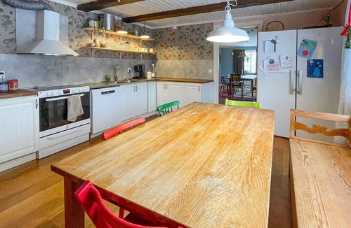 Varnamo O House | Pet friendly home in Bor
