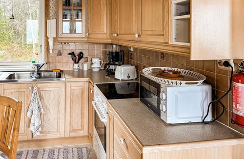 Varmdo House | Pet friendly home in Djurhamn with house sea view