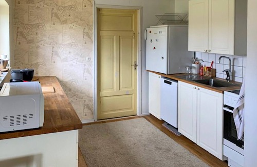 Margretetorp House | Pet friendly home in Hjärnarp with WiFi