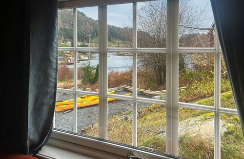 Fjaler House | Pet friendly home in Korssund with WiFi