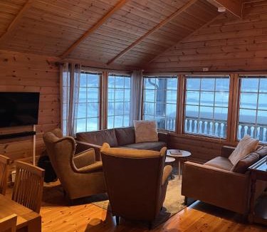 Bostad House | Pollstua, cosy cabin with amazing views
