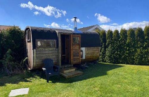 Porsgrunn Apartment | Pool & Sauna Retreat - Private Studio Apartment Porsgrunn
