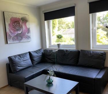 Kristiansand Apartment | Praktisk leilighet i Kristiansand til 5