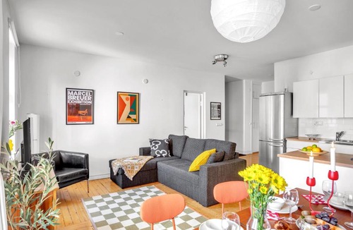 Hietalahti Apartment | Premium Area w Free Parking Garage, 200m tram and bus