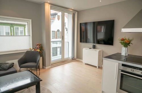Stavanger Apartment | Prime location | Free parking | Private balcony