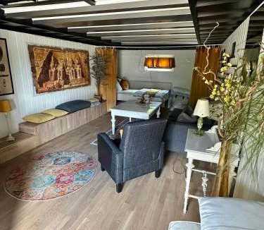 Eidsvoll House | Primitiv Rustic Retreat, no shower, shared toilet