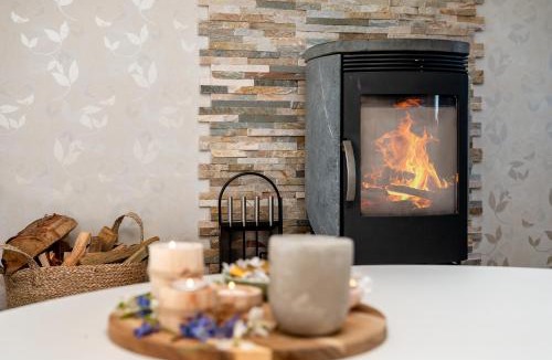 Kavlinge Villa | Private 3 BR Villa! Jacuzzi Fireplace Near Lund and Malmö