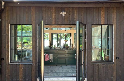 Lerum House | Private cabin by the lake with private pier
