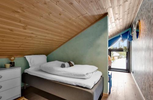 Oystre Slidre House | Private Room in Beautiful Mountain Home w/Sauna