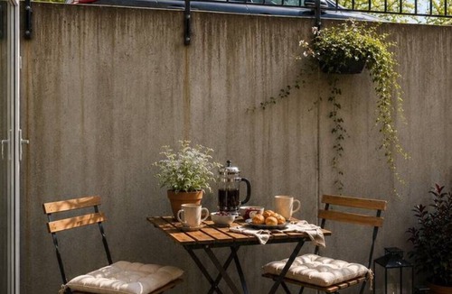 Appelviken Apartment | Private terrace, 2 min to metro