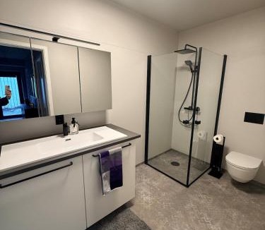 Sandnes Apartment | Quiet and Modern Apartment with parking - Close to Stavanger