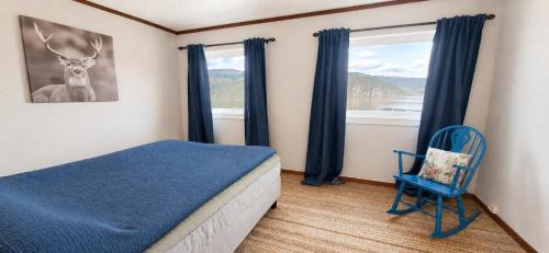 Stryn House | Quiet Fjord House in Utvik with Panoramic Views, Spacious and Private