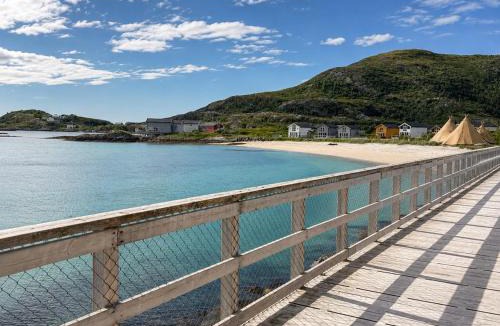 Sommarøy House | Quiet premium cabin by the sea - Sommarøy