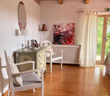 Hammenhog Bed & Breakfast | Rävåkra B&B Österlen