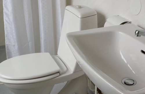Hjo Municipality Bed & Breakfast | Röda Stallet B&B