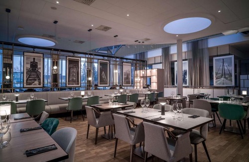 Ullensaker Hotel | Radisson RED, Oslo Airport
