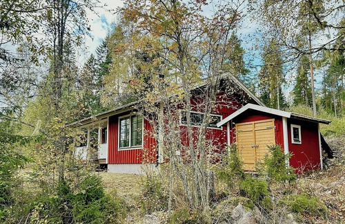 Rottneros House | Red forest house with sauna near Sunne
