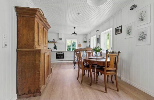 Bamble House | Refurbished farmhouse in a forest clearing
