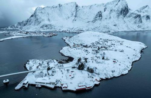 Moskenes House | Reine Fishermans House - Mountain & Seaview