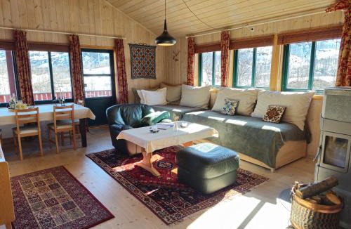 Myrdal Cabin | Reinunga Eco Hytta - Mountain lodge near Myrdal accessible only by train or bike