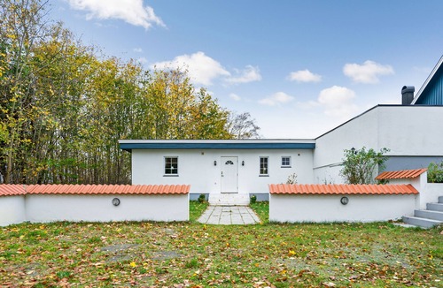 Malarhusens Apartment | Relax in the open countryside of southern Sweden near the sea (800 m)
