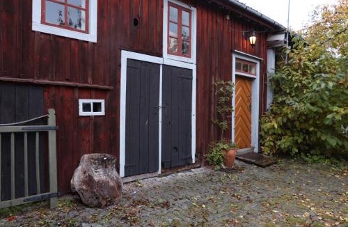 Osthammar Apartment | Remarkable Harbour View Cabin.