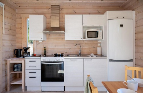 Padasjoki House | Remote Lakeside Mökki | Wood Sauna & Forest Views