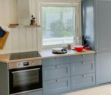 Lyngdal House | Renovated Cabin With Outdoor Kitchen Near Lyngdal