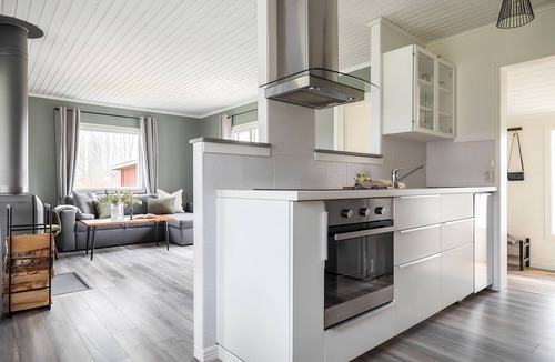 Kalmar Municipality Ski Chalet | Renovated cottage with SPA located 200 m from the sea | SE05039