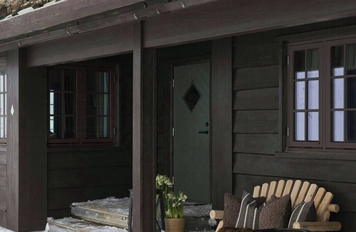 Fla Municipality House | Renovated mountain cabin with cross country trails