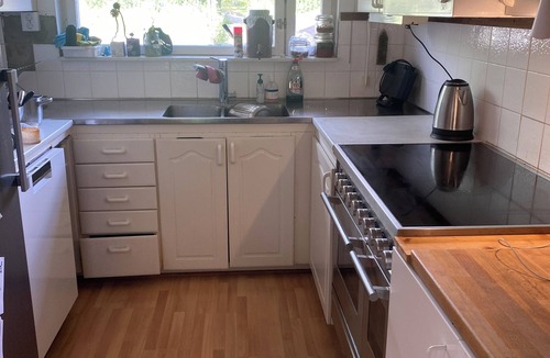 Farsta House | Rent a fantastic exciting garden, large house included