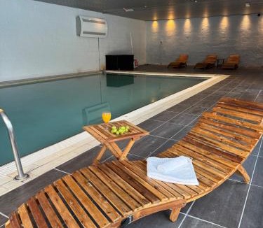 Vossestrand Apartment | Resort by the Lake - Pool & Sauna