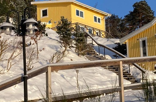 Ljungskile House | Riddarhuset