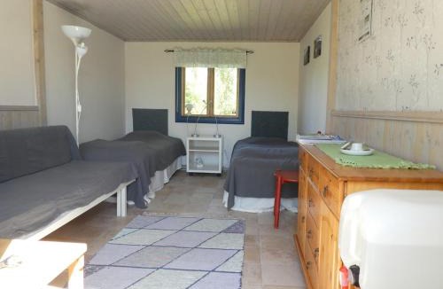 Munkedal Apartment | Riverside Farm fish and family friendly cottage nr 3 Kungsfiskaren