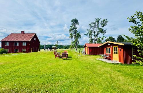 Munkedal Other | Riverside Farm fish and family friendly cottage nr 4 Strömstaren