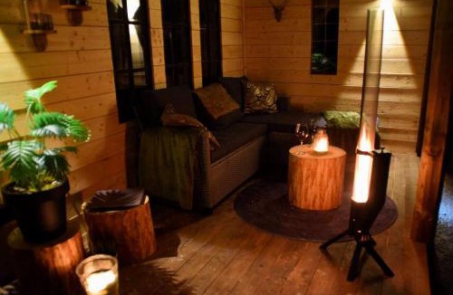 Frovi House | Roans Lodge l Luxury Lodge Surrounded by Nature