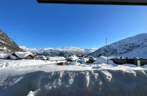 Roldal House | Røldal a home with a view