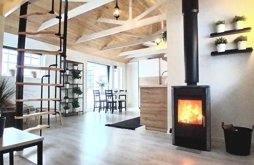 Vallsjobol House | Romantic Loft, Cosy Hideaway With Fireplace