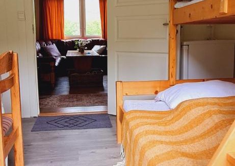 Isfjorden House | Romsdalseggen Camping