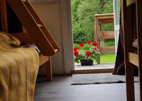 Isfjorden House | Romsdalseggen Camping