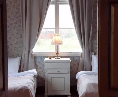 Hemse Bed & Breakfast | Ronehamn Bed and Breakfast