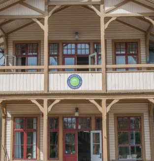 Ronneby Hostel | Ronneby Brunnspark Vandrarhem och B&B