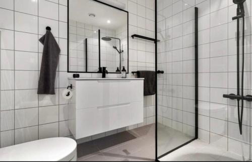 Baerum Municipality Apartment | Room in a apartment close to bus, Fornebu S and the sea