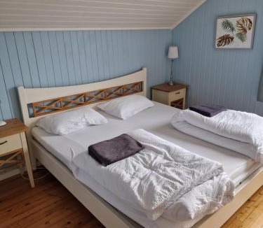 Gran House | room in family home